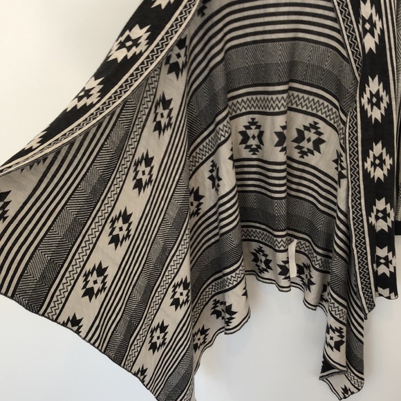 Streetwear Society open Aztec style sweater - Picture 6 of 11